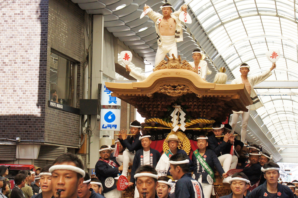 筋海町だんじり | 岸和田駅前通商店街